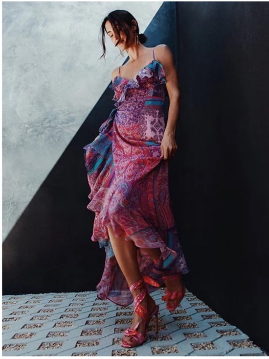 Gianni Bini Dresses & Skirts - NWT Gianni Bini
x DANNIJO Isabella Printed V-Neck Ruffle Crinkle Chiffon Dress